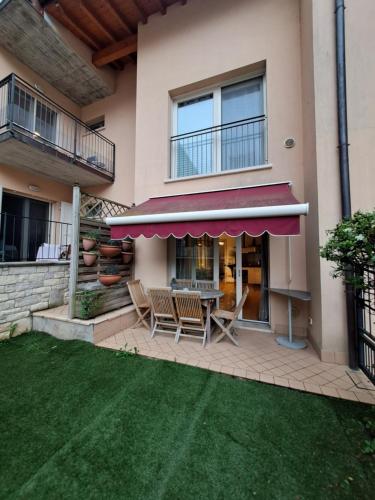 Cozy Apartment Iseo Lake — 4-Star Luxury Hotel in Paratico, Italy