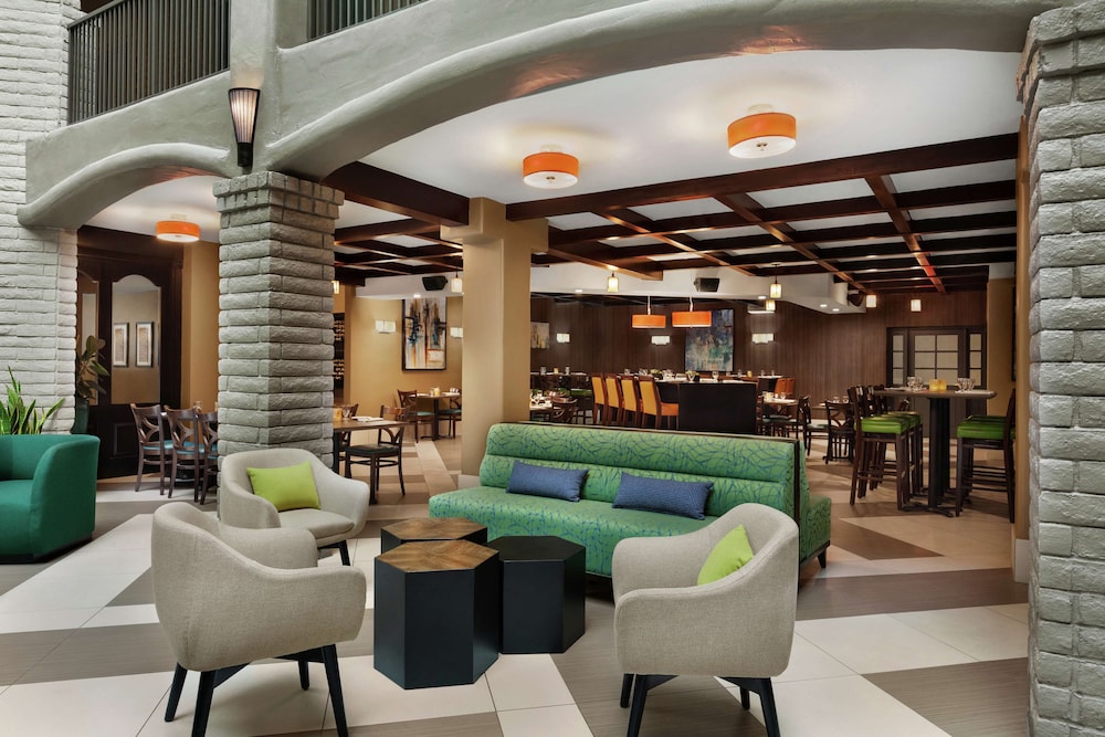 Embassy Suites by Hilton Arcadia Pasadena Area - photo 26