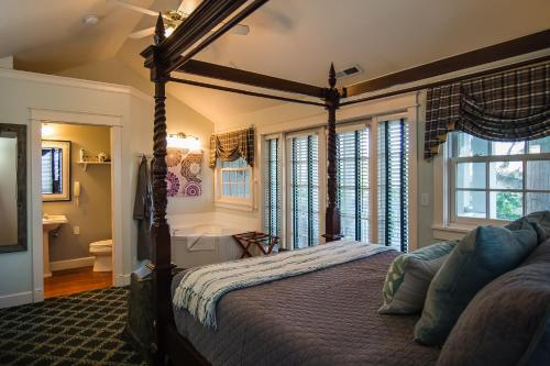 Campbell House Inn - photo 37