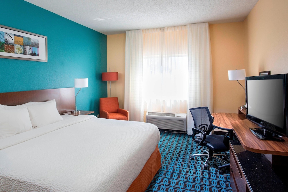 Fairfield Inn & Suites Peru - photo 6
