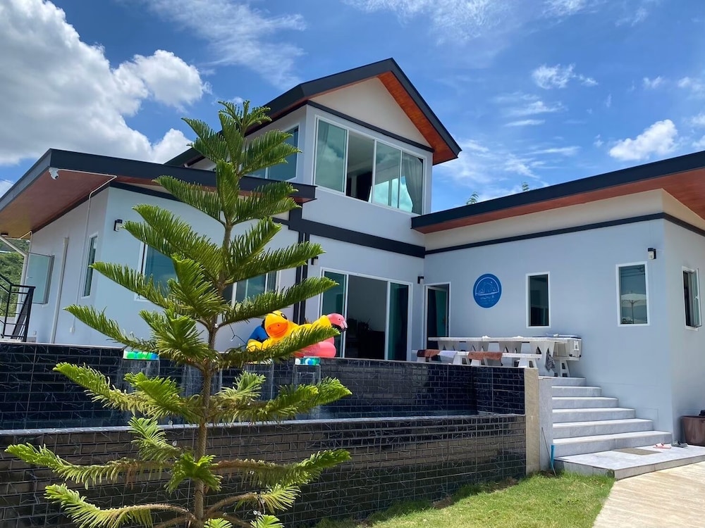 TANTAI 8 pool villa khaoyai — 4-Star Luxury Hotel in Pak Chong, Thailand