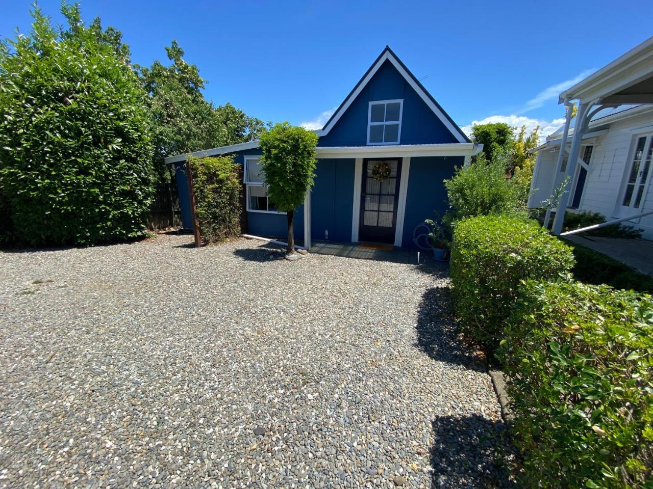 The cottage at the Gables — 4-Star Luxury Hotel in Motueka, New Zealand