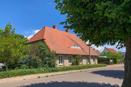 Ferienwohnungen Klein Kapelle — 4-Star Luxury Hotel in Gingst, Germany