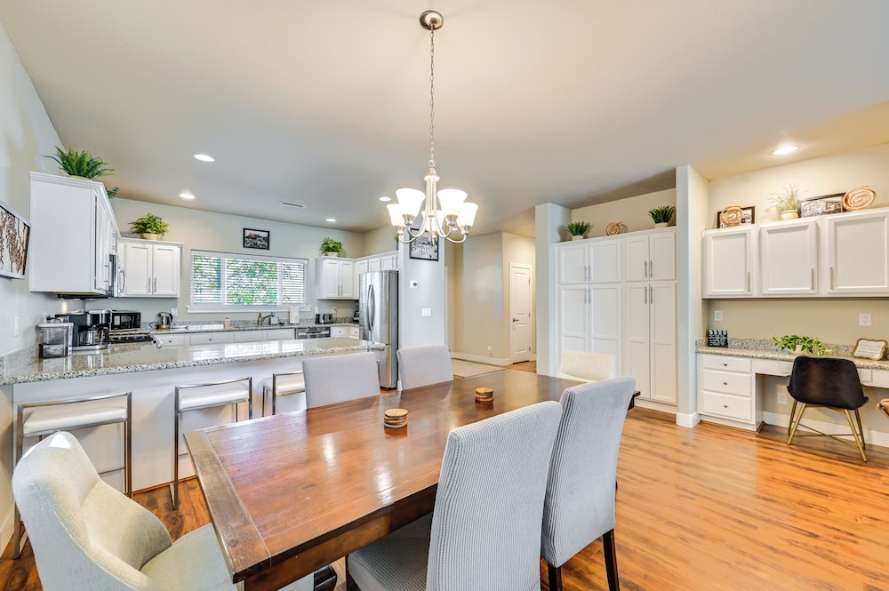 Grill & Games: Family Getaway in Flagstaff in Flagstaff, United States