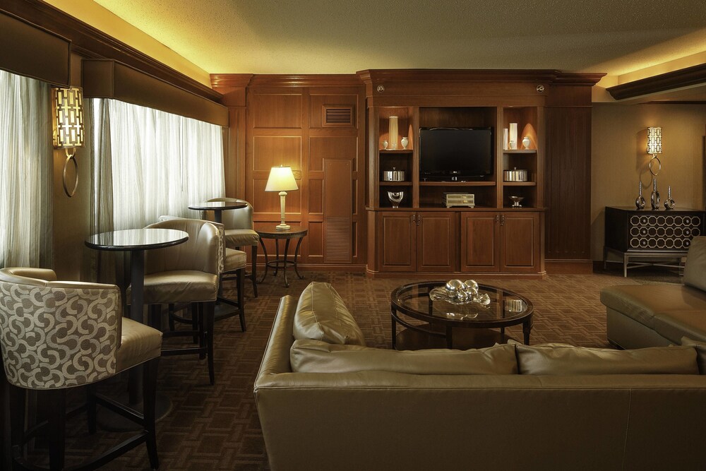 Sheraton Sioux Falls Hotel & Convention Center - photo 30