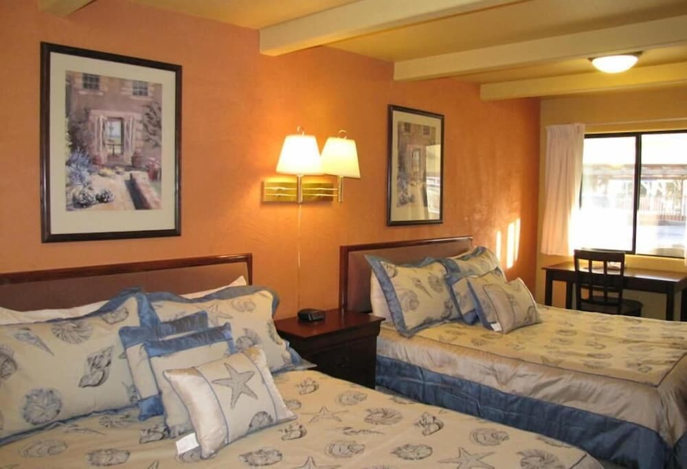 Coast Inn and Spa Fort Bragg - photo 11