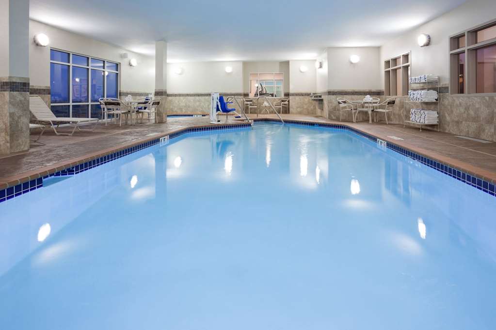 AmericInn by Wyndham Sibley - photo 8