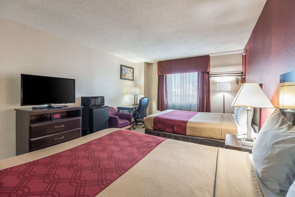 Econo Lodge Lexington - photo 15