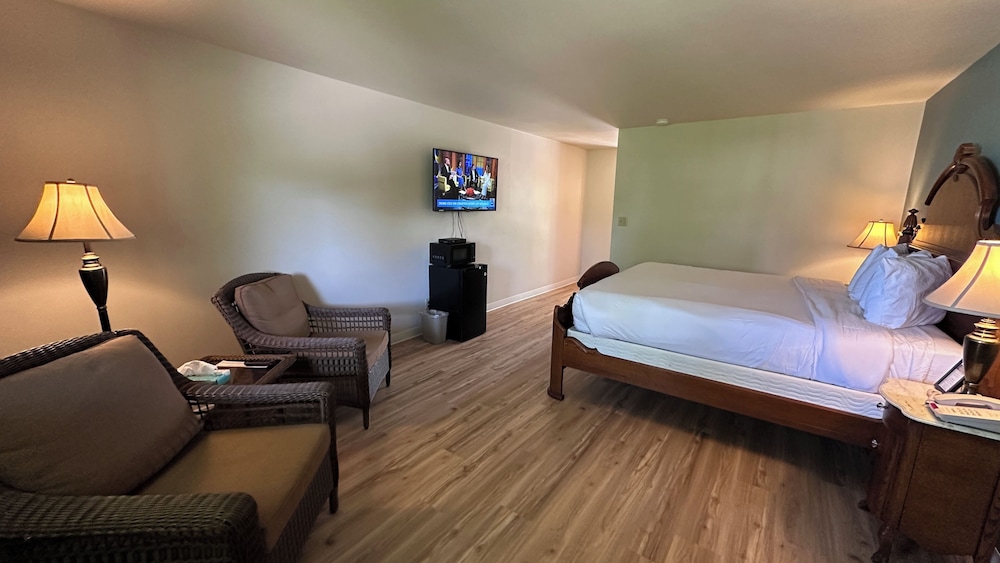 The Shelby Inn - photo 8