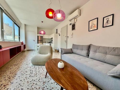 Monastiraki Panorama: Spacious City Living — 4-Star Luxury Hotel in Athens, Greece