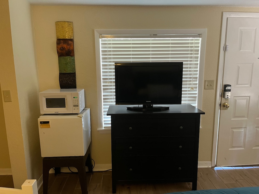 Mar Bay Motel &Suites - photo 23
