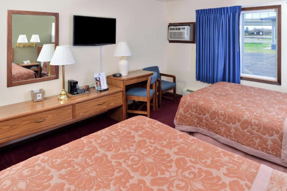 Love Hotels Staples By Oyo At Hwy 10 Mn - photo 24