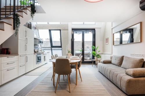 Summit Stay Penthouse with Parking for Two — 4-Star Luxury Hotel in Budapest, Hungary