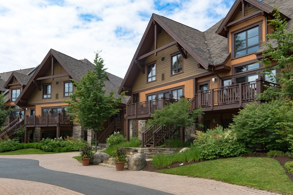 Etoile du Matin RVMT — 4-Star Luxury Hotel in Mont-Tremblant, Canada