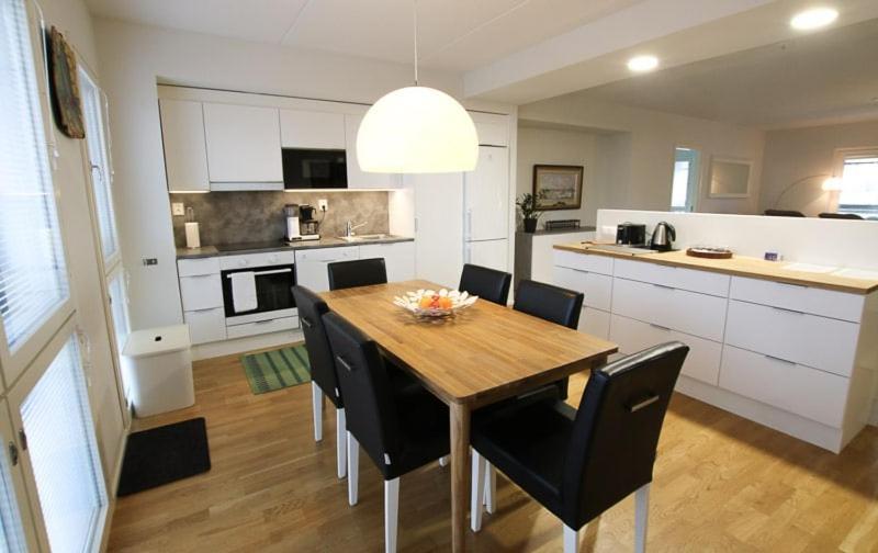 Uniikki Kolmio Aurajokinakymin in Turku, Finland