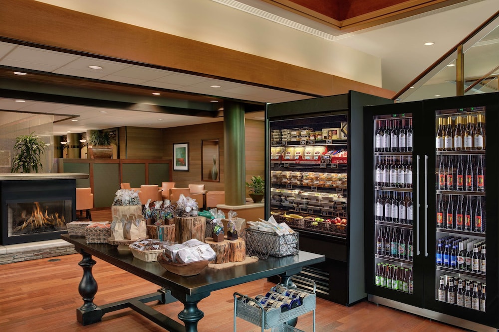DoubleTree by Hilton Seattle Airport - photo 36
