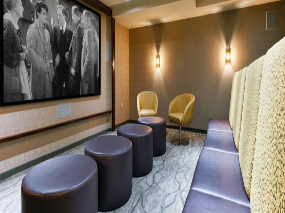Global Luxury Suites at Exchange - photo 25