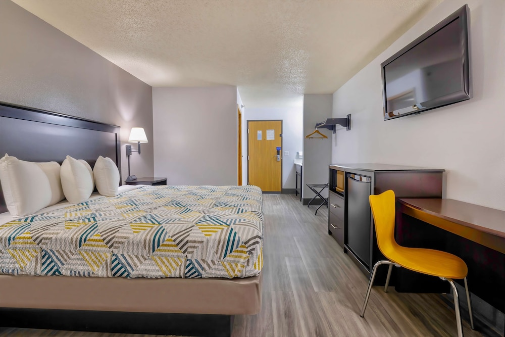 Motel 6 Stuart IA - photo 12
