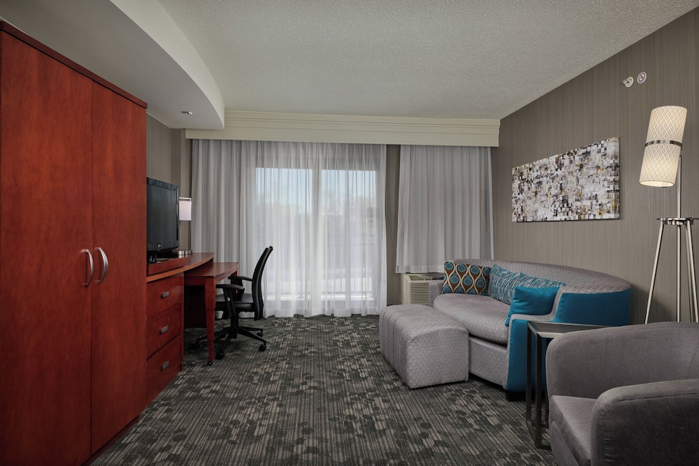 Courtyard by Marriott Bristol - photo 7