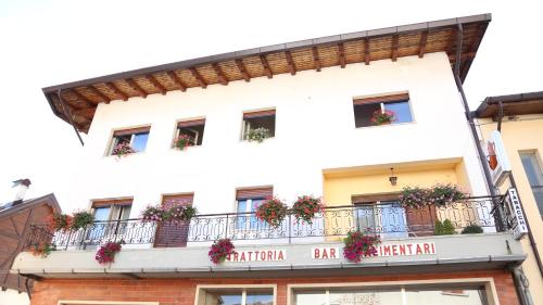 Albergo Al Cacciatore in Paluzza, Italy