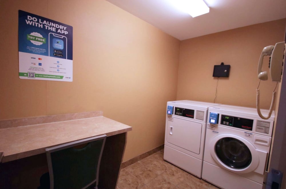 Hampton Inn & Suites Jacksonville Beach Blvd Mayo Clinic - photo 31