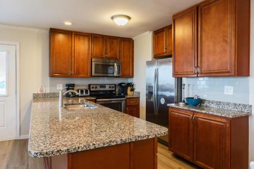 A Beach Music Paradise Too by Oak Island Accommodations - photo 40