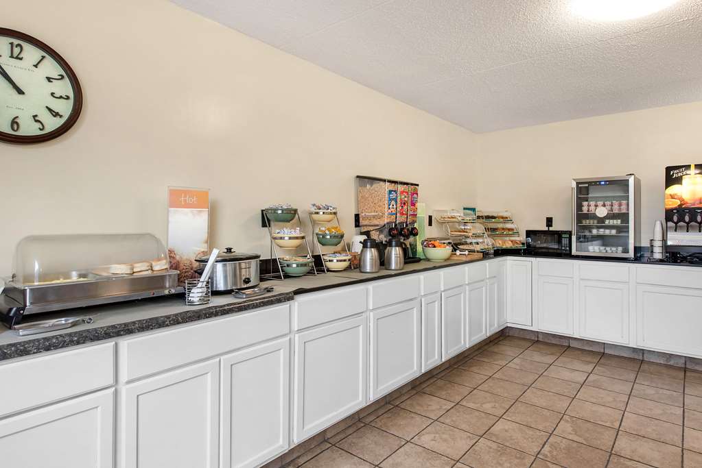 Quality Inn & Suites Lafayette I 65 - photo 27