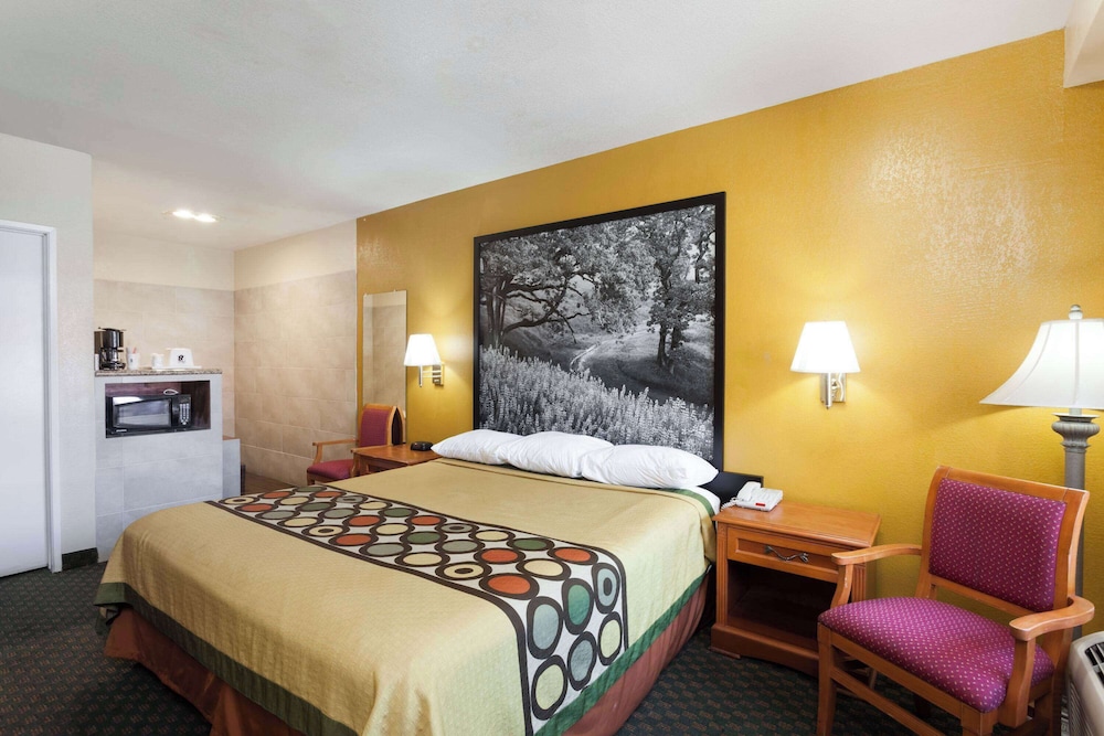 Super 8 by Wyndham Bakersfield South CA - photo 11