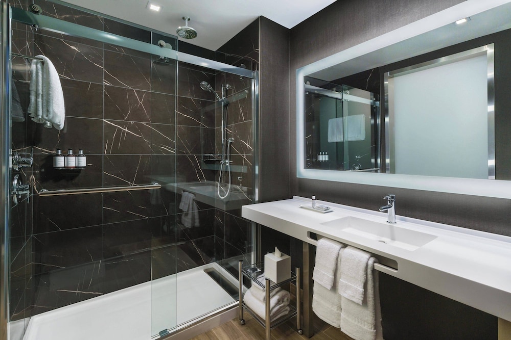 Ac Hotel By Marriott Scottsdale North - photo 21