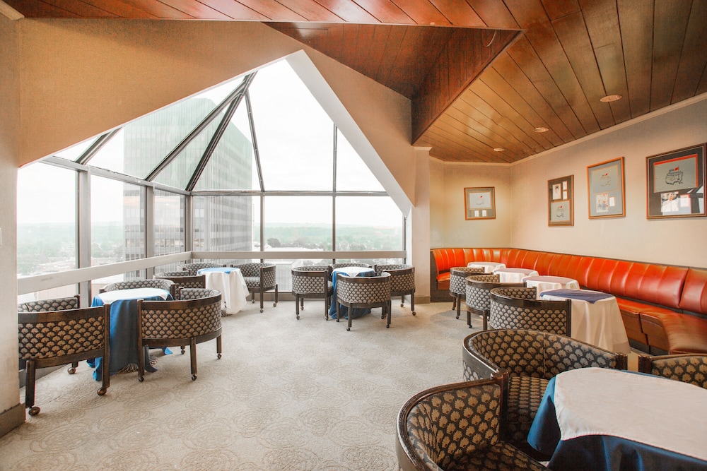 Ramada Hotel & Conf Center by Wyndham Augusta Downtown - photo 21