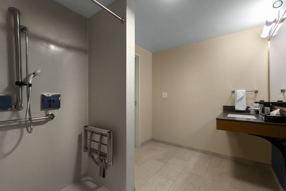 Fairfield Inn & Suites by Marriott Elizabeth City - photo 23