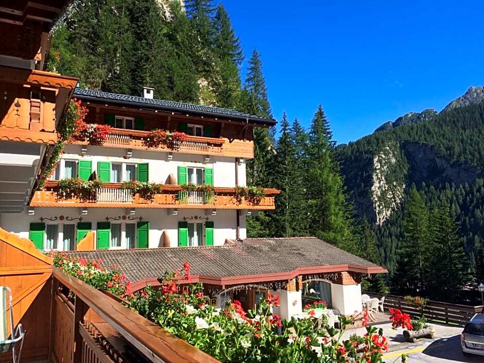 Hotel Roy in Rocca Pietore, Italy