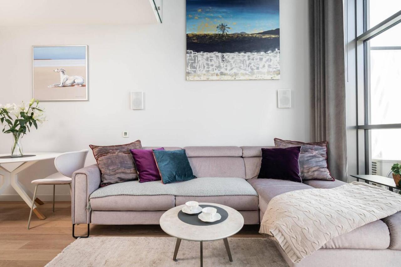 Purple Haze Woronicza Premium Loft Apartment — 4-Star Luxury Hotel in Warsaw, Poland