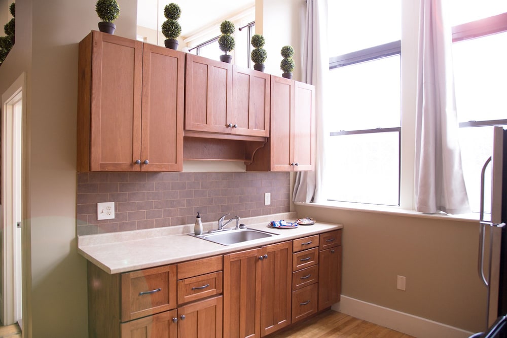 School 31 Lofts at Colors Studios - photo 36