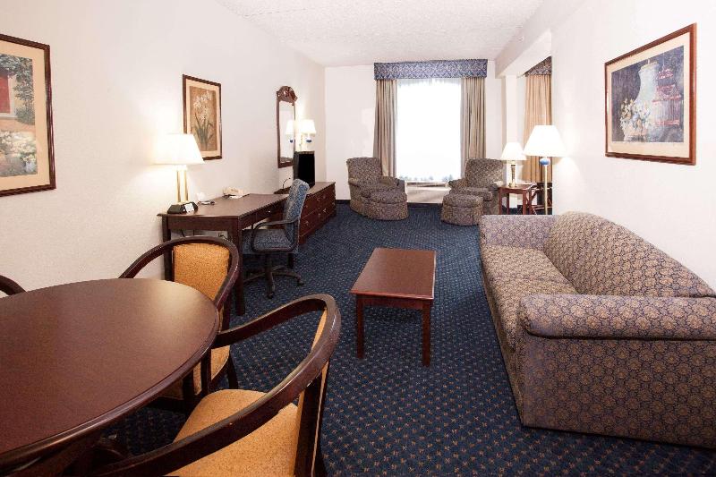 Wingate By Wyndham Atlanta Six Flags Austell - photo 16