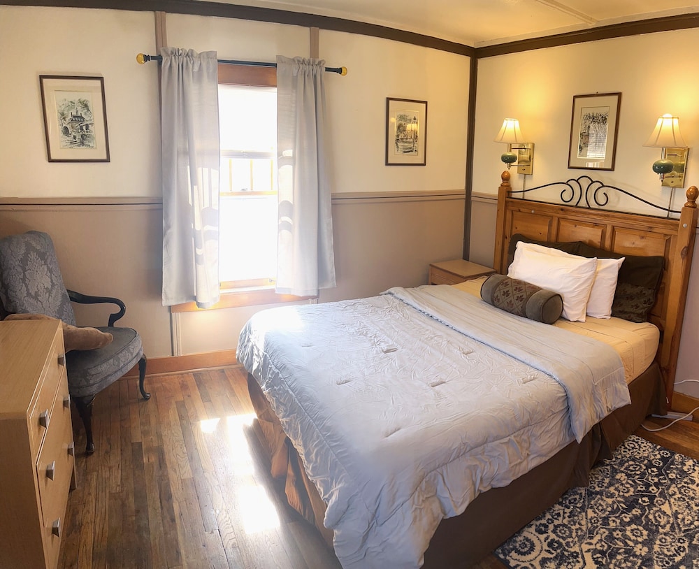 Hotel Eastin - photo 11