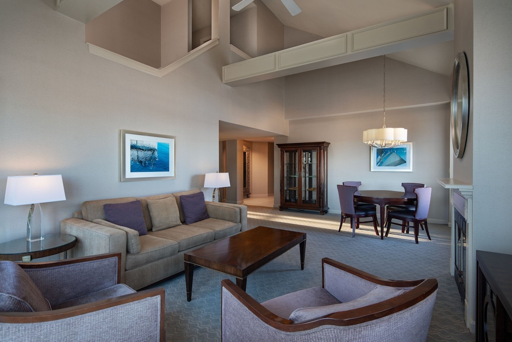 Sheraton Portsmouth Harborside Hotel - photo 25