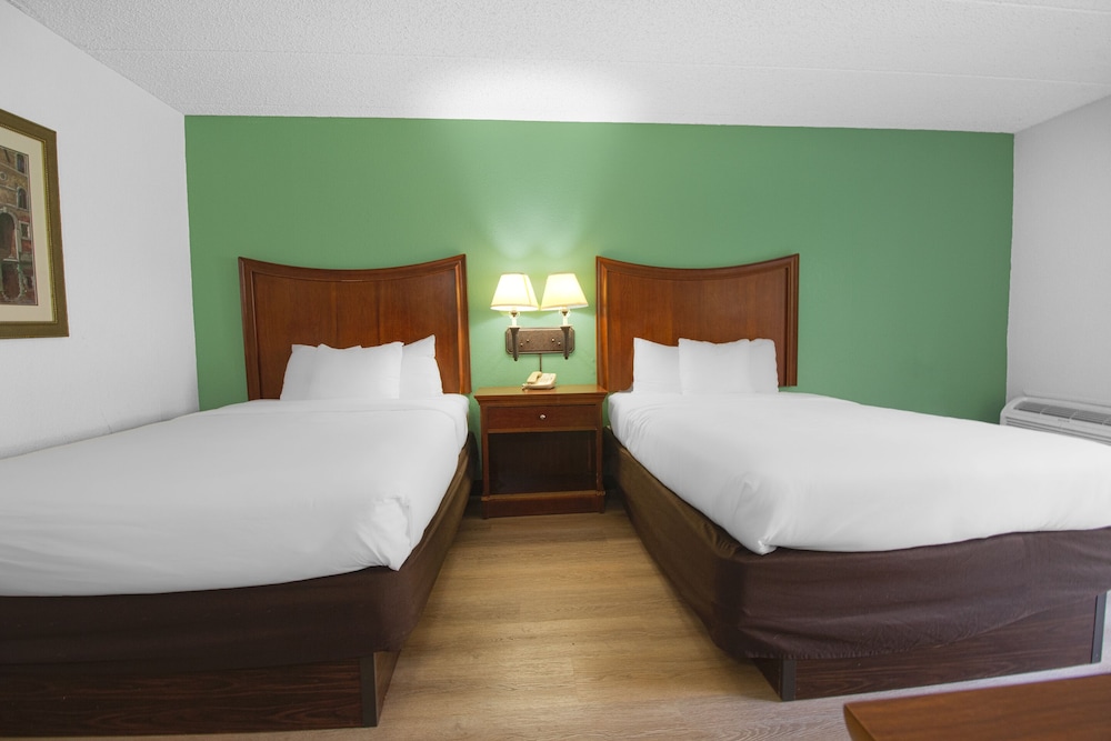 Tulsa Square Hotel Central I 44 By OYO - photo 25