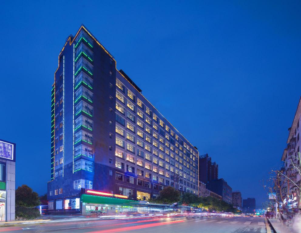 Kaitian International Hotel in Huayuan, People's Republic of China