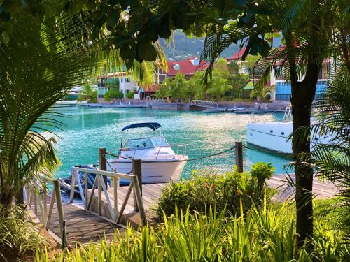 Eden Island Apartment P14A3 — 4-Star Luxury Hotel in Victoria, Seychelles