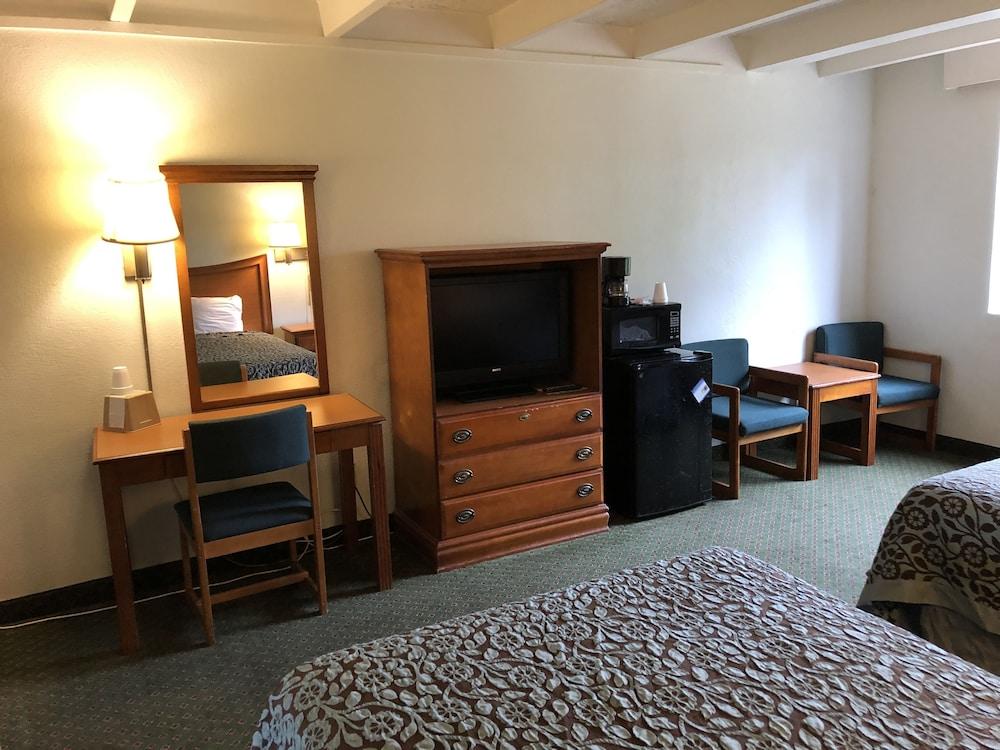 Days Inn Perry - photo 8