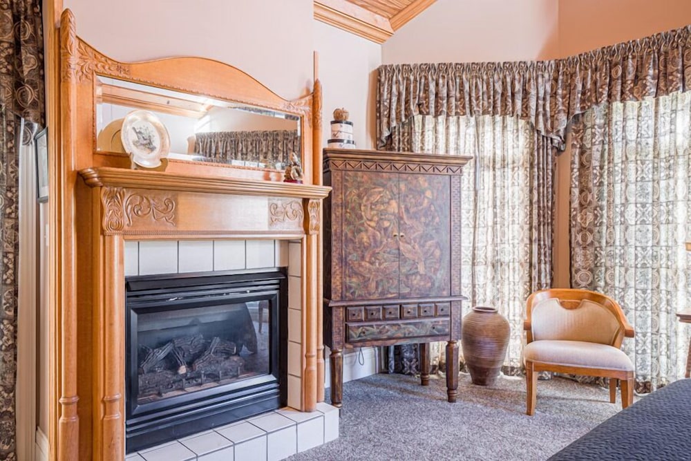 Whitestone Inn - photo 33