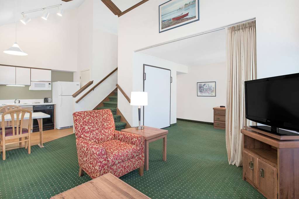 Hawthorn Extended Stay by Wyndham Green Bay - photo 13