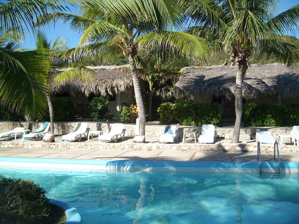 Playazul Hotel - carbon neutral hotel in Santa Cruz De Barahona