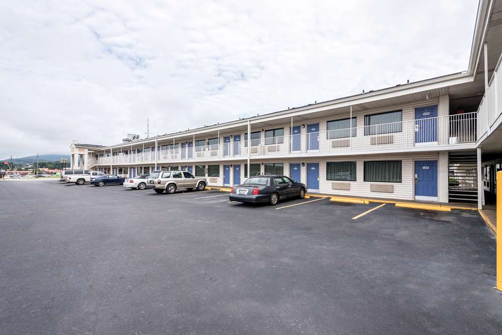 Motel 6 Anniston AL - photo 8