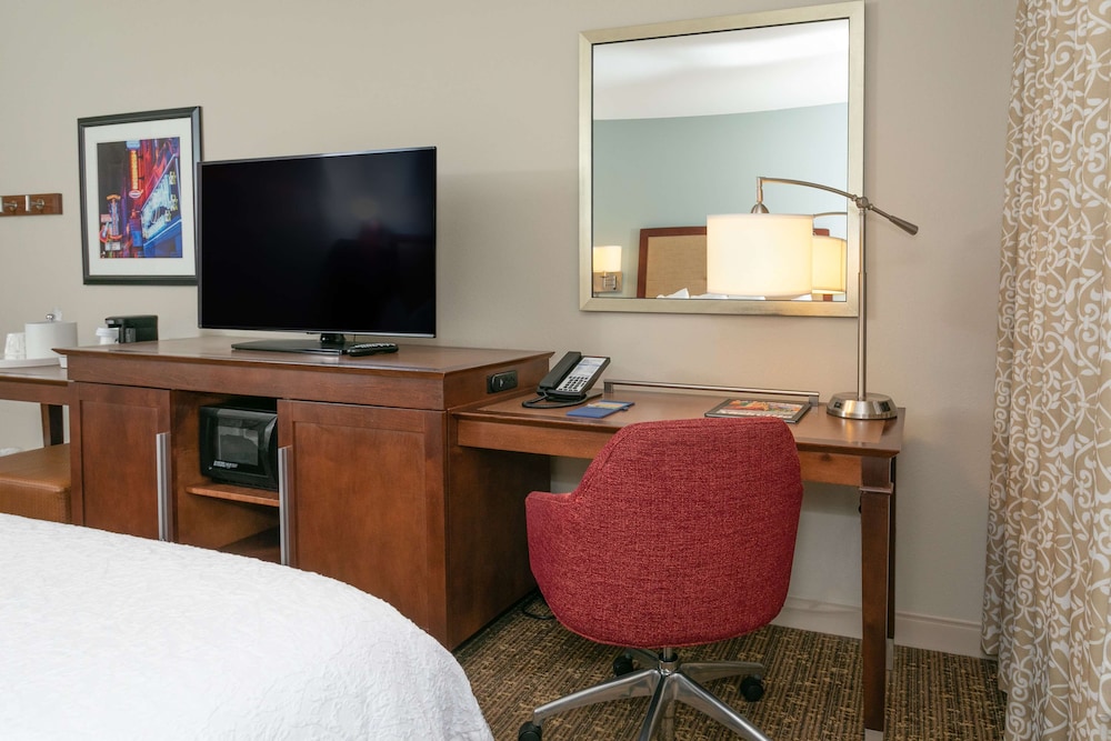 Hampton Inn & Suites Nashville Green Hills - photo 10