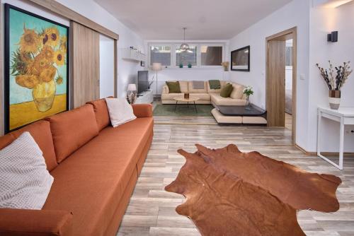 2 Bedrooms 2 Bathrooms & Garden — 4-Star Luxury Hotel in Bratislava, Slovakia