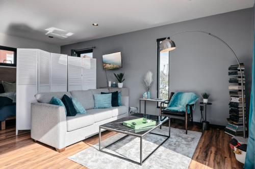 Vitalia Fantastic 1BR Studio Downtown — 4-Star Luxury Hotel in Traverse City, United States