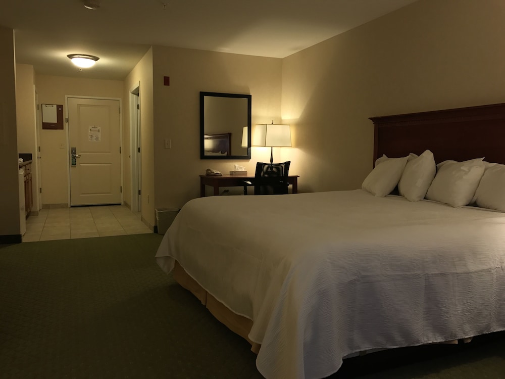 White River Inn and Suites - photo 20