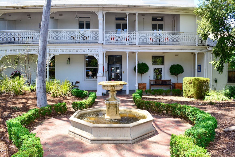 Richmond Hill Hotel in Richmond, Australia
